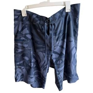 Patagonia Men's Navy Tropical Print‎ Stretch Planning Board Short 19" Outseam 38